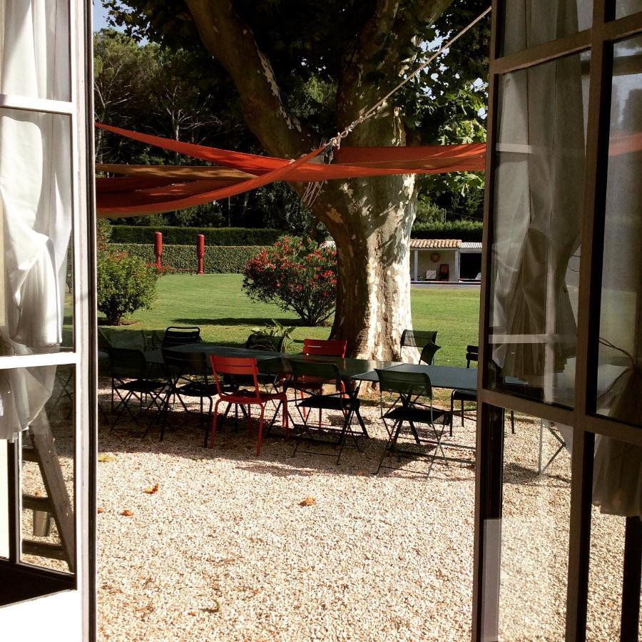 La Ferme De Gigognan Acomodação com café da manhã Avinhão Exterior foto